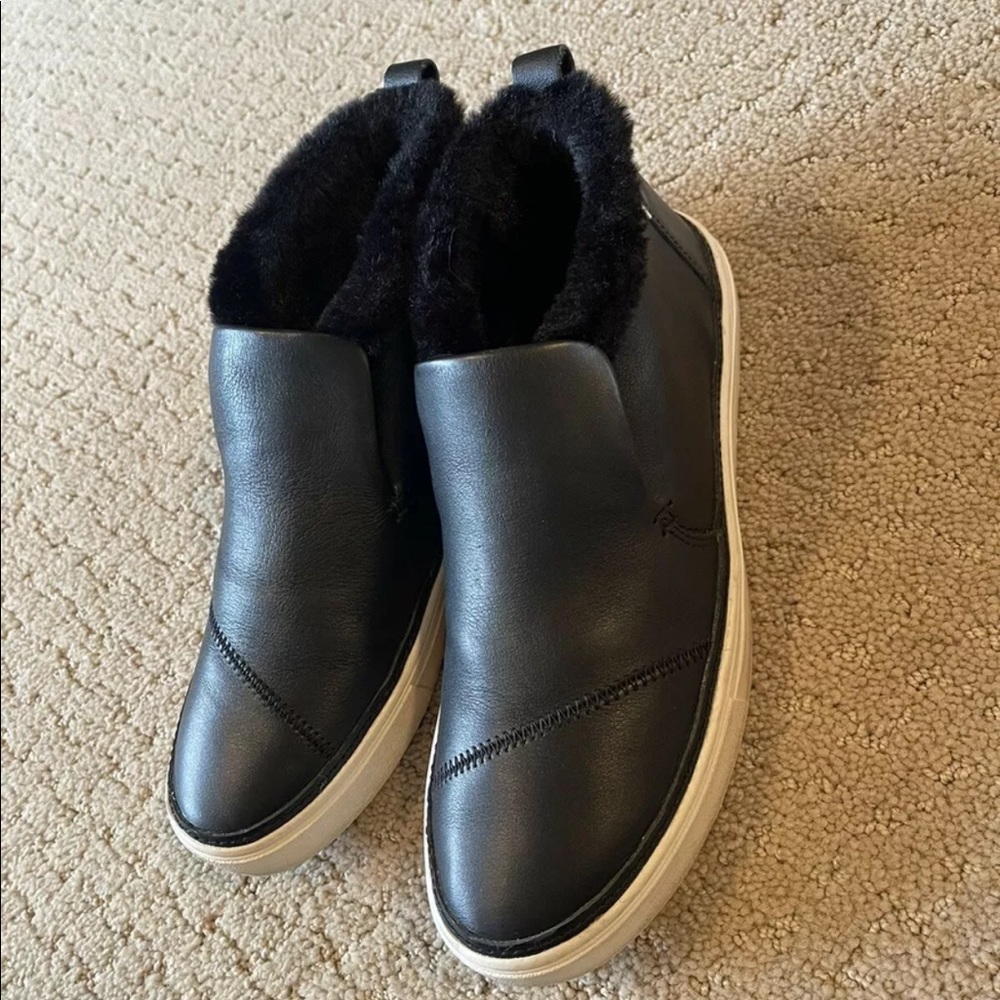 TOMS Paxton Mid Cut Slip On Shoes 7.5